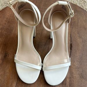 New just fab white heels